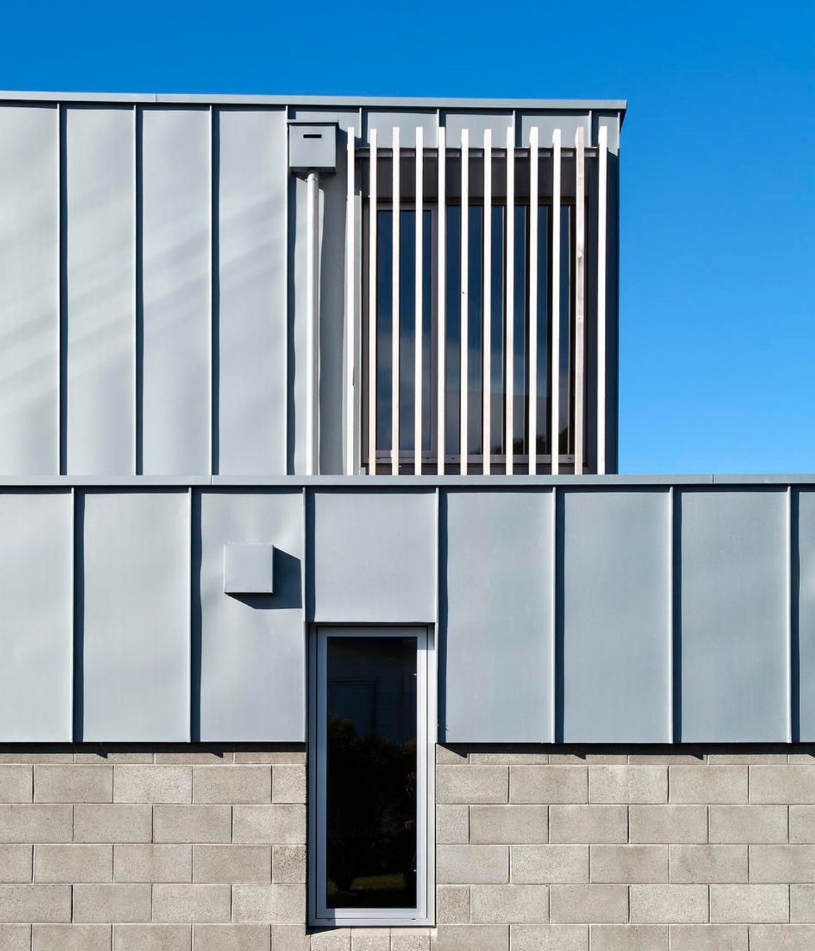 ISLAND BAY HOUSE