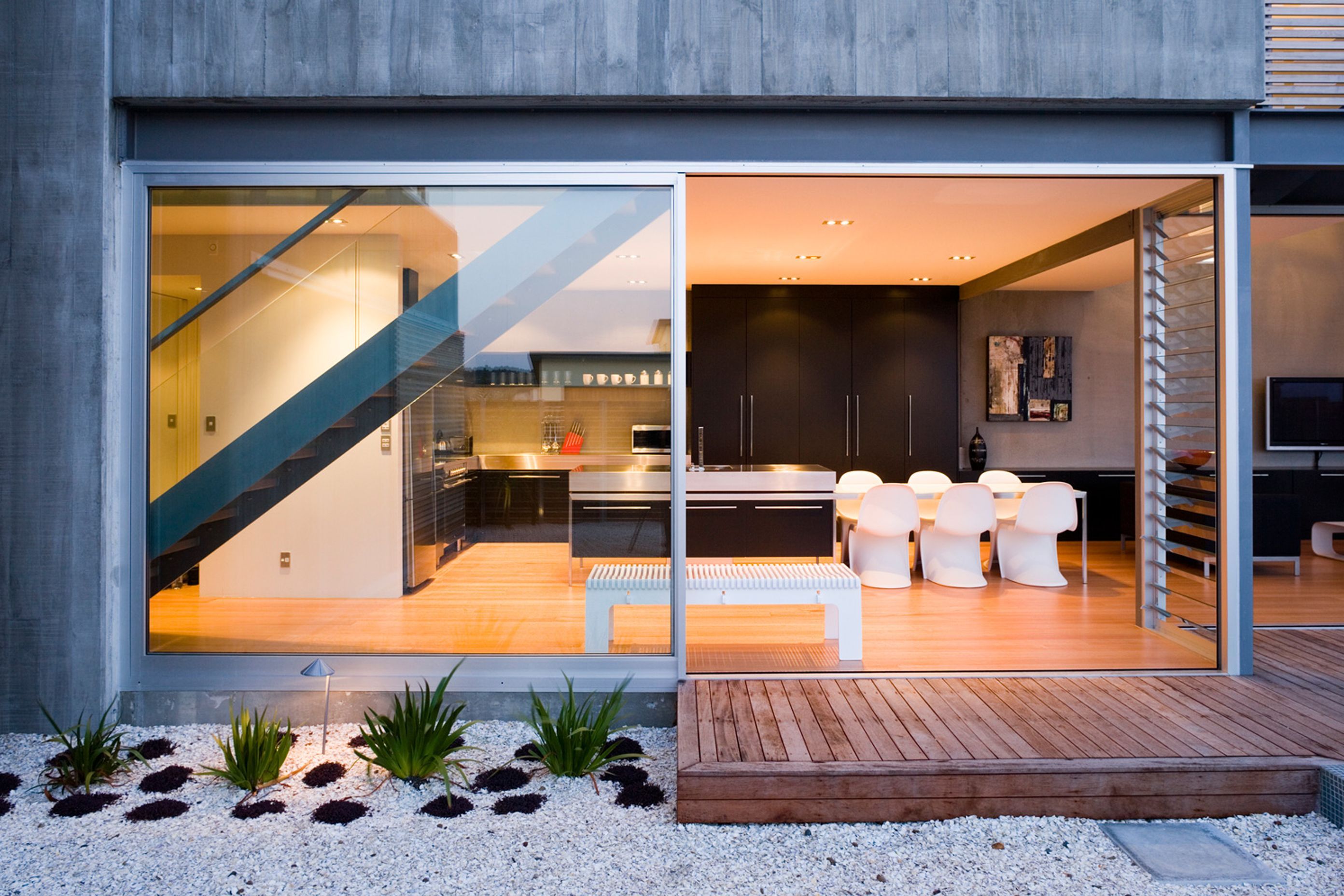 CROSS HOUSE