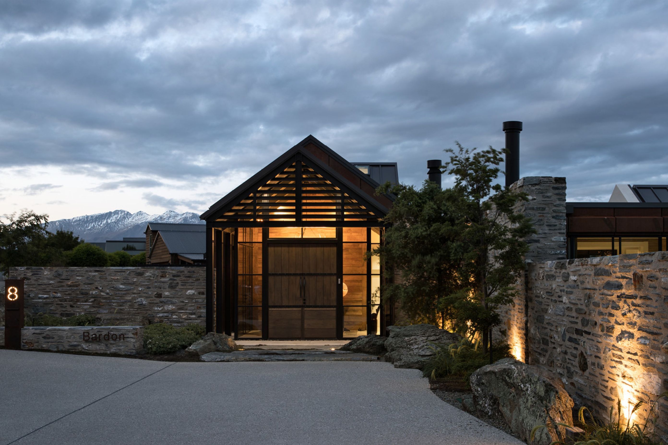 Bardon, Wanaka
