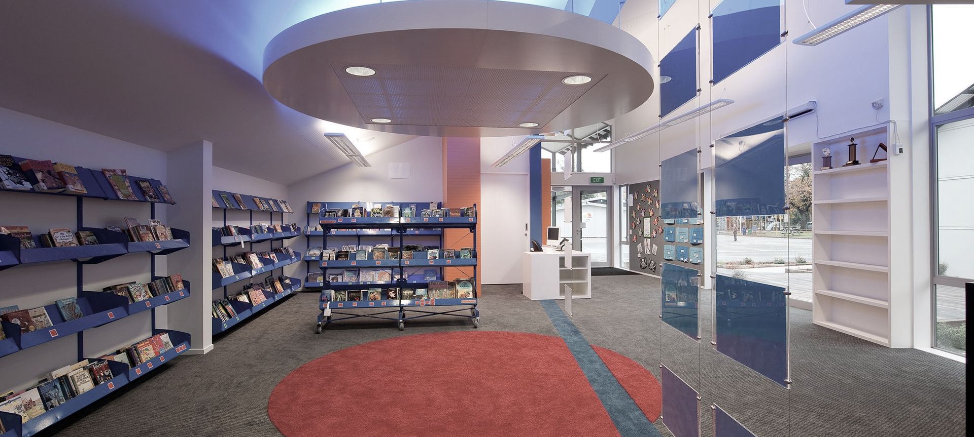 Loburn School Library banner