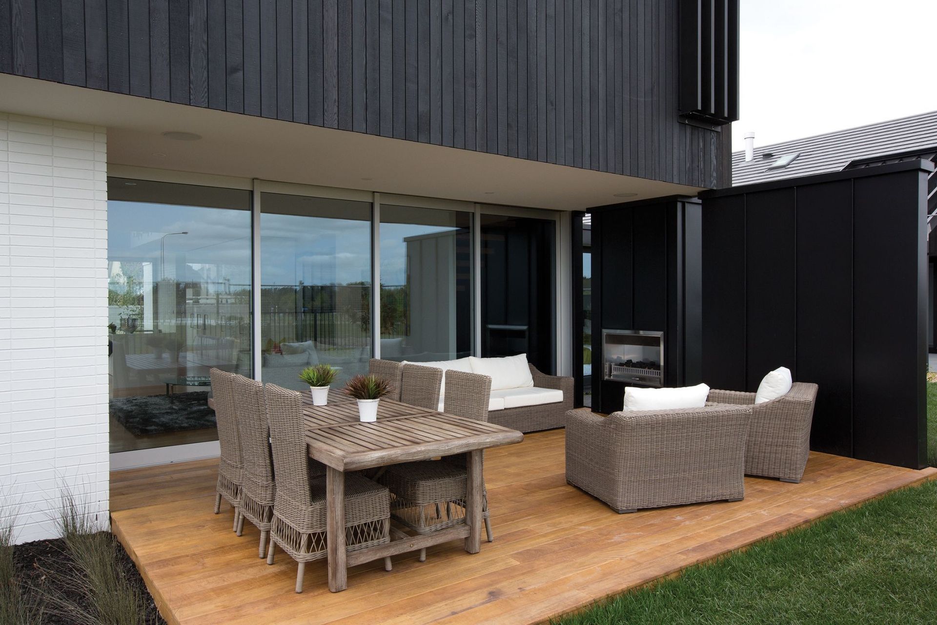 Lombardia Way, Karaka