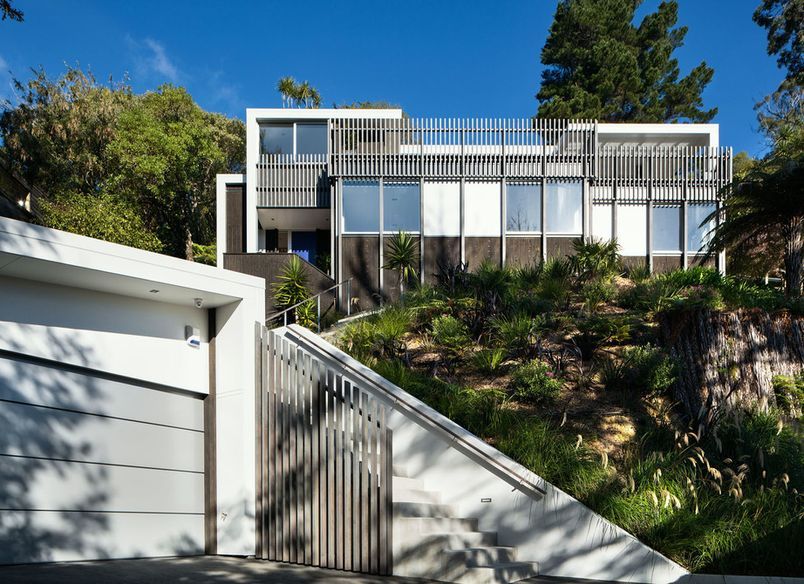 Lowry Bay House 2011