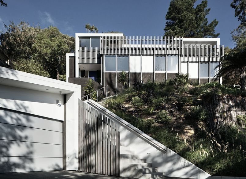 Lowry Bay House 2011