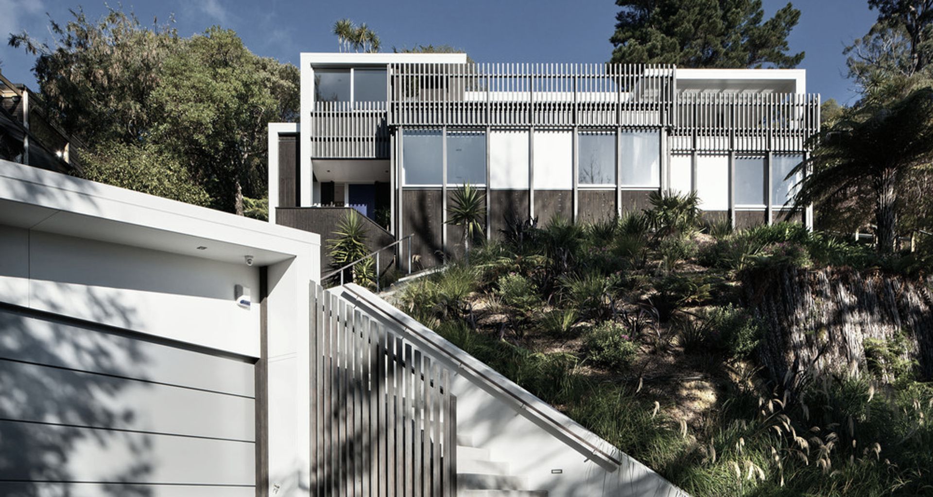 Lowry Bay House 2011 banner