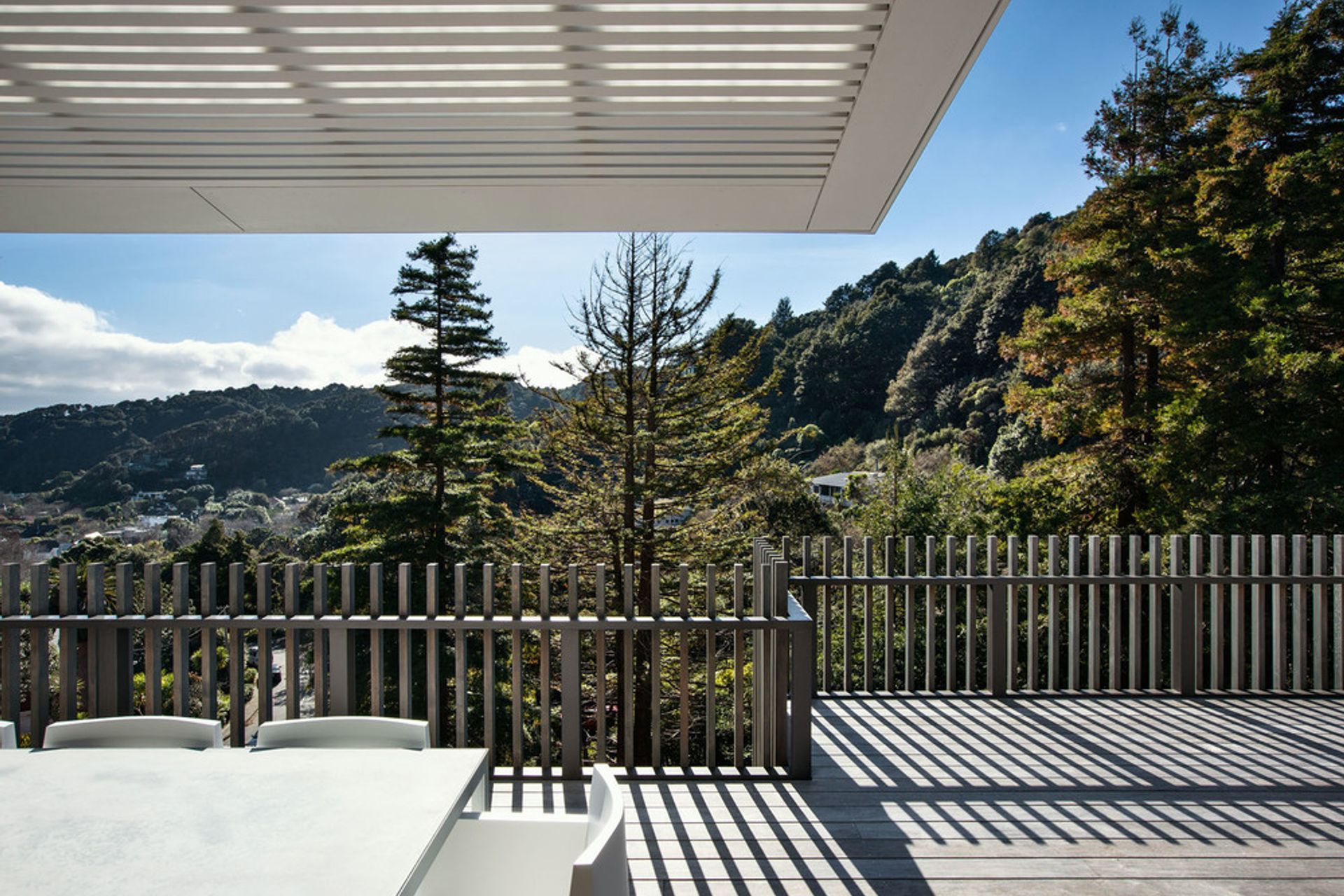 LOWRY BAY HOUSE 2011