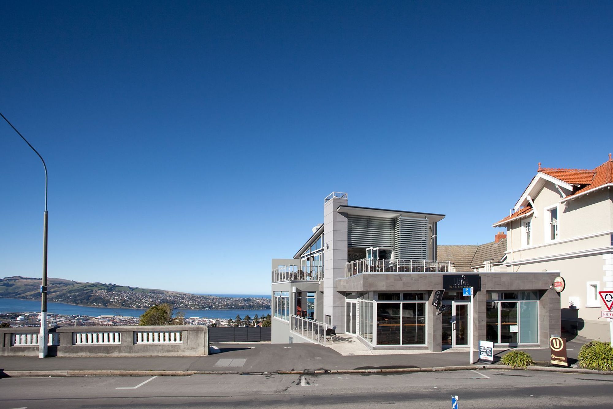 Luna Bar, Dunedin