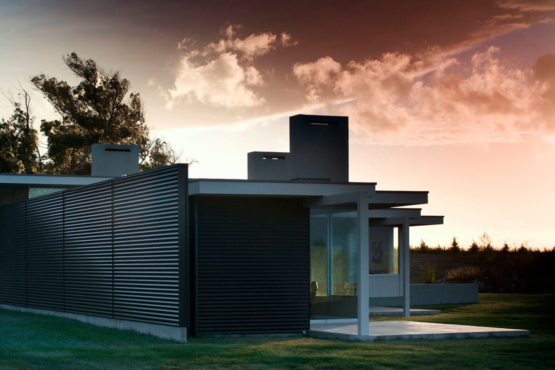 MARTINBOROUGH HOUSE 2004