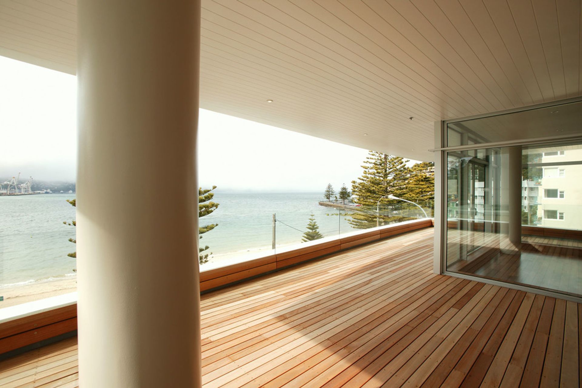 MITIKA APARTMENTS 2004