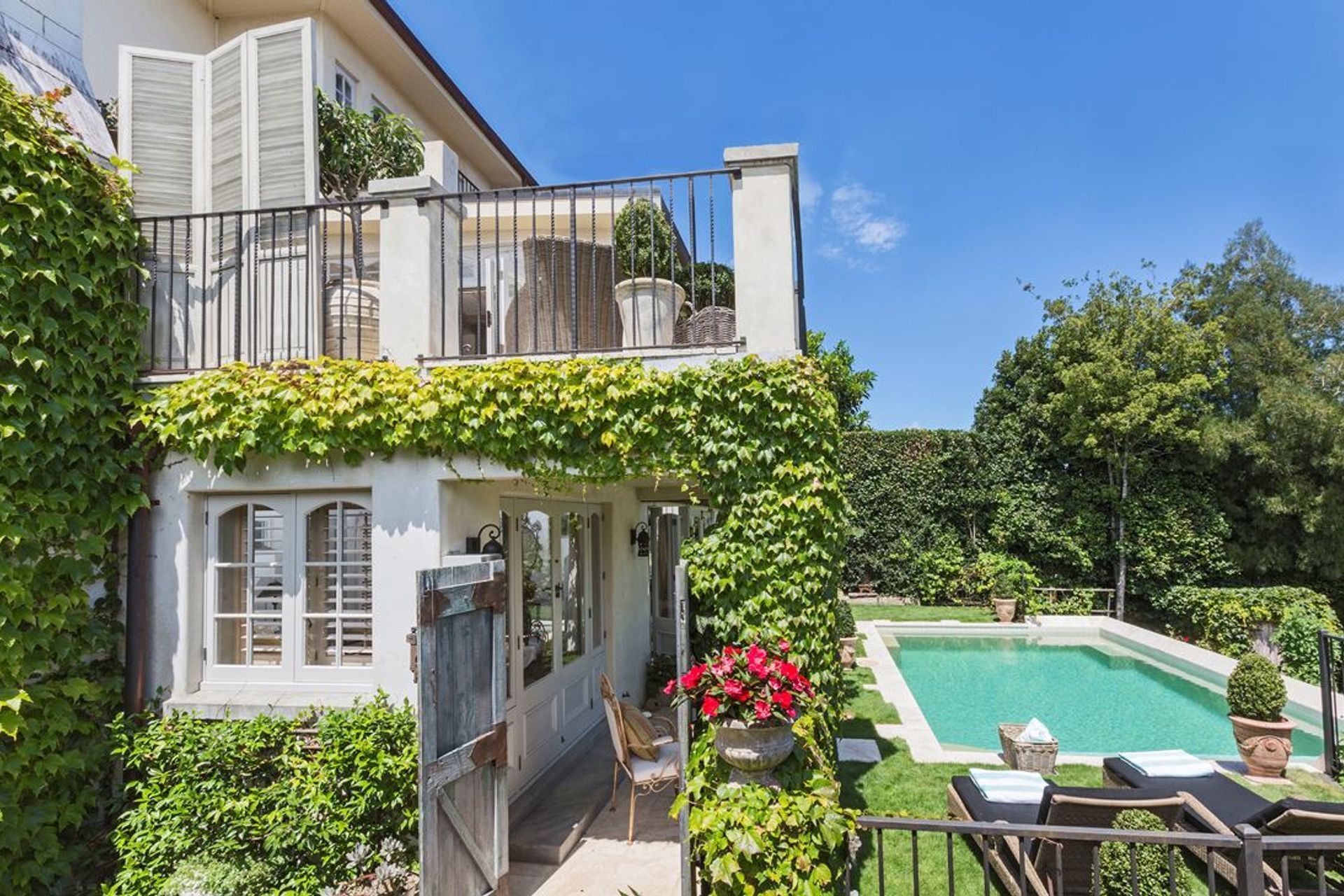 Mt St John Infinity Pool