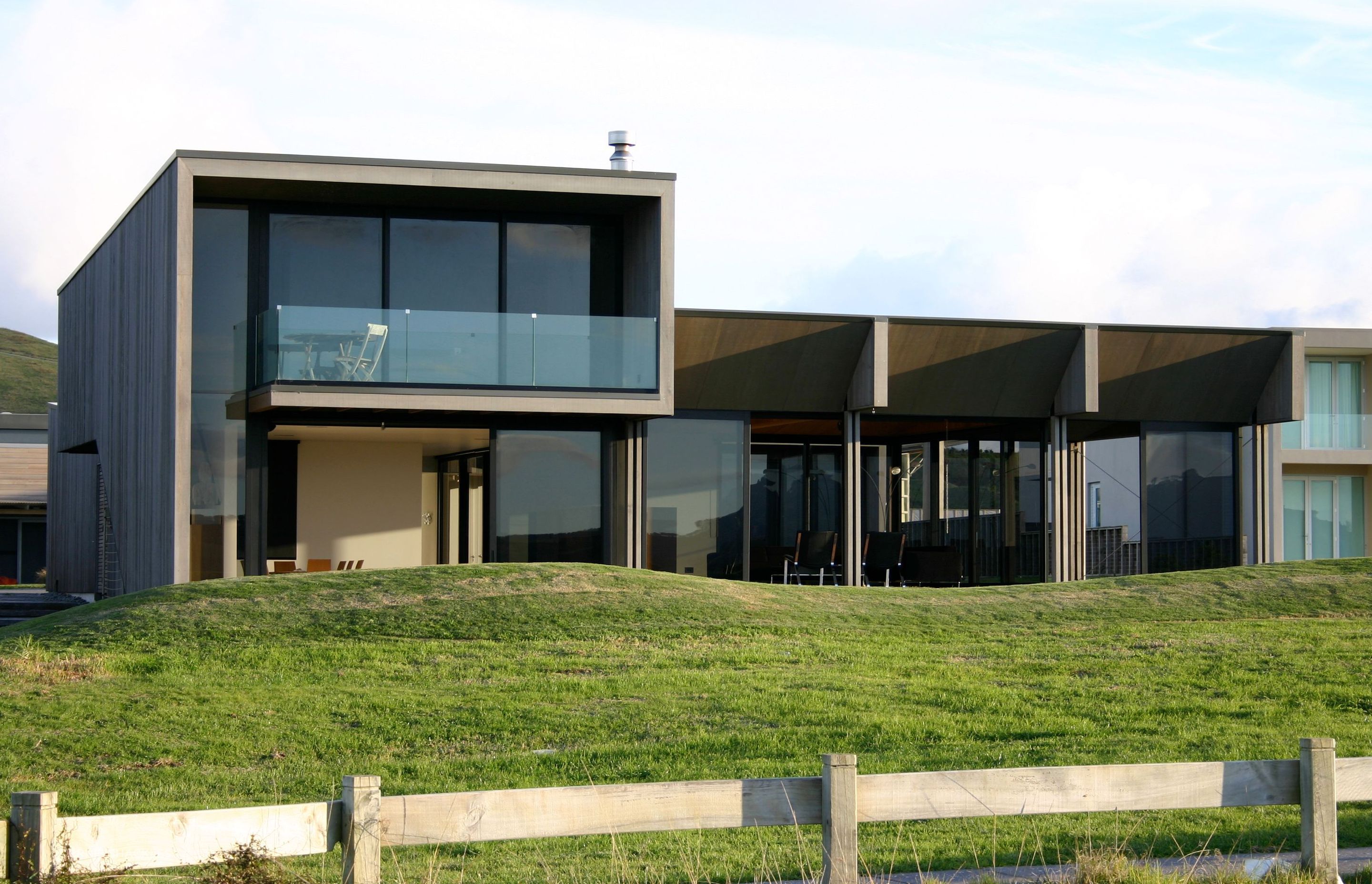 Taumata, Omaha Beach House