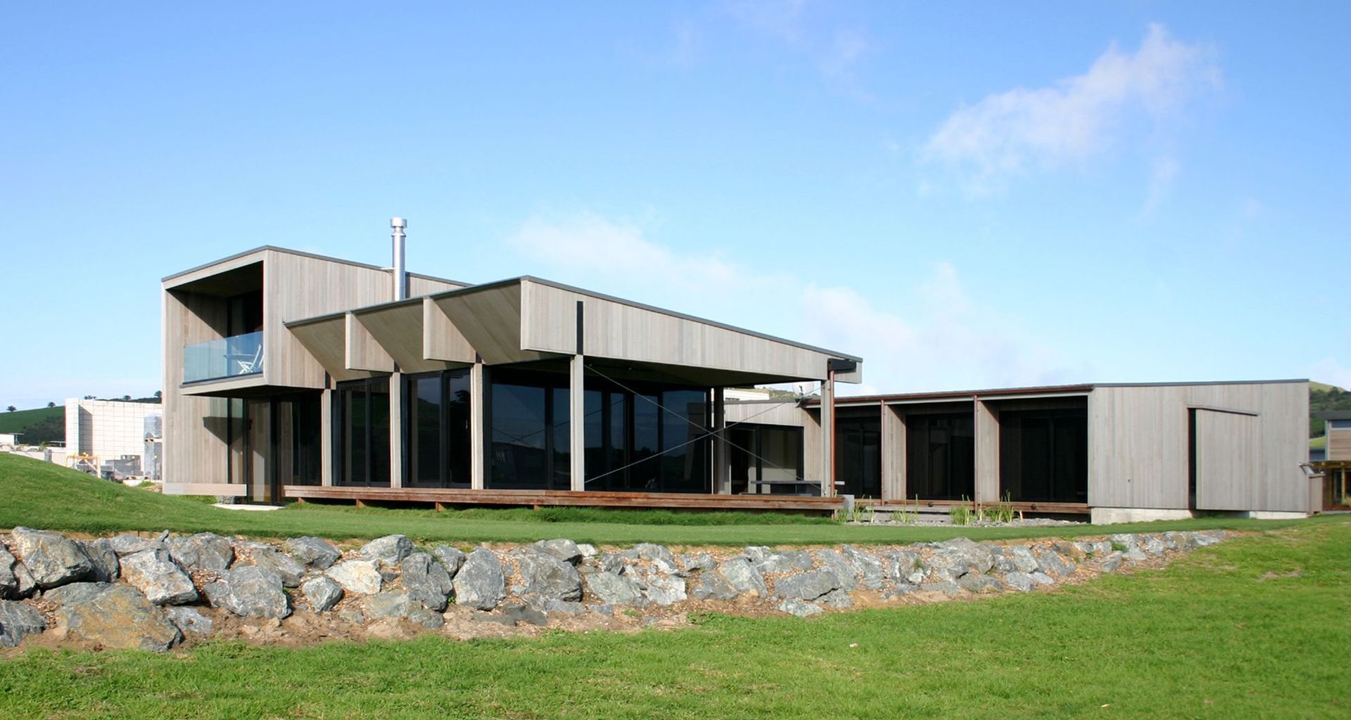 Taumata, Omaha Beach House banner