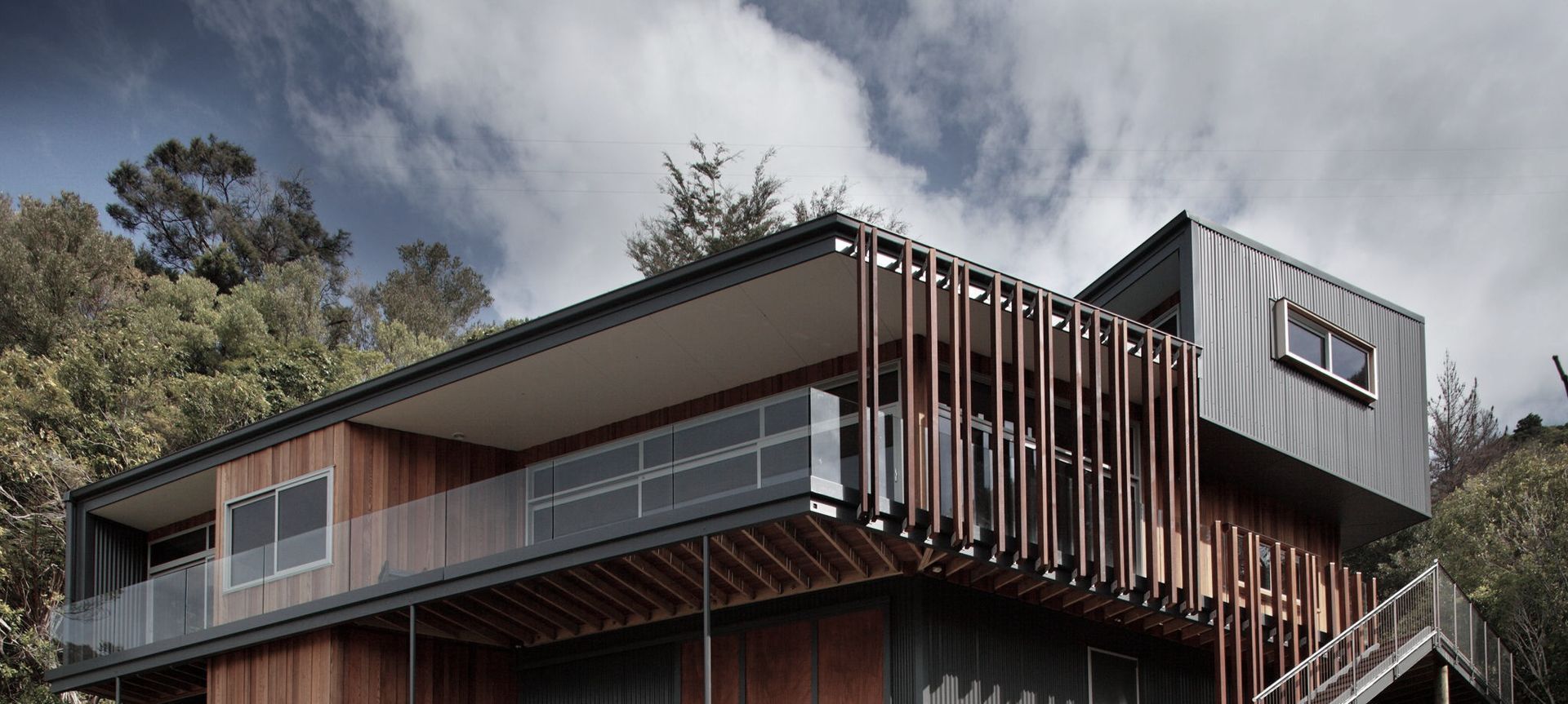 Onekoura House banner