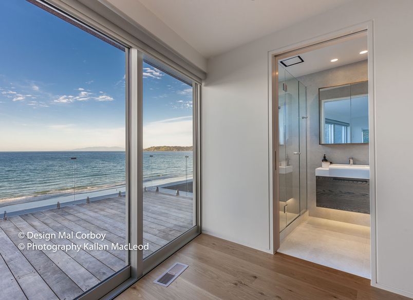 Onetangi Beach Bathroom
