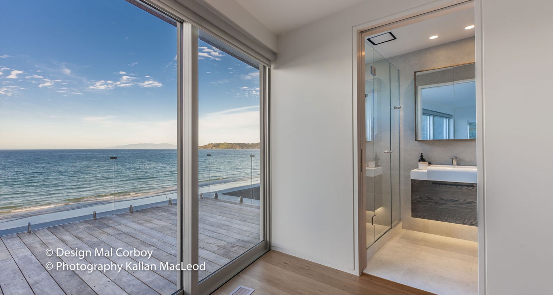 Onetangi Beach Bathroom banner