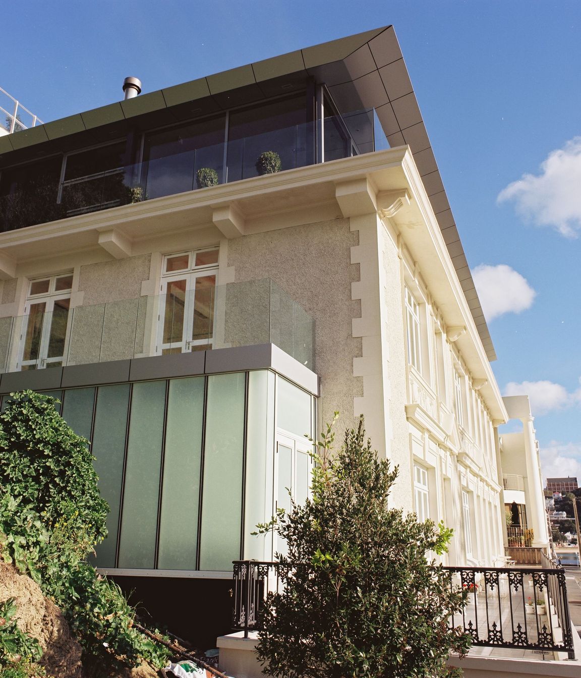 Oriental Bay Apartments