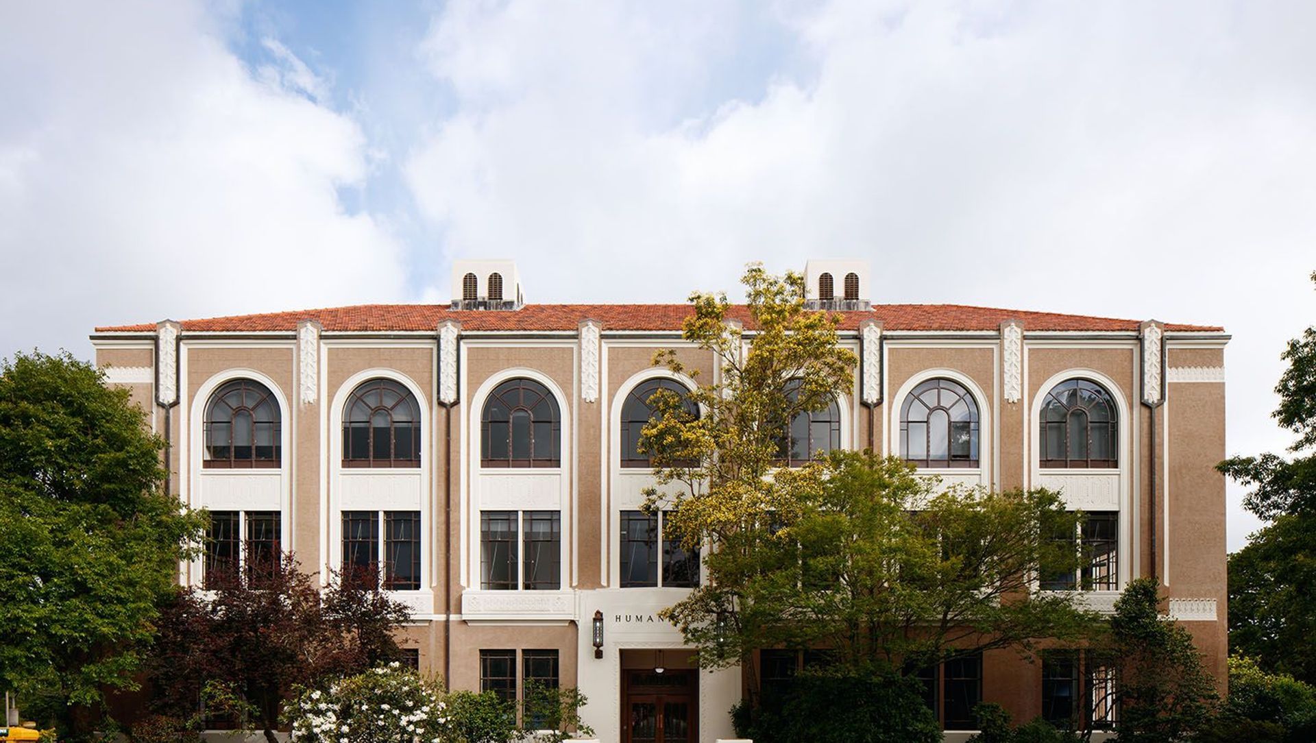 Sir Geoffrey Peren Building banner