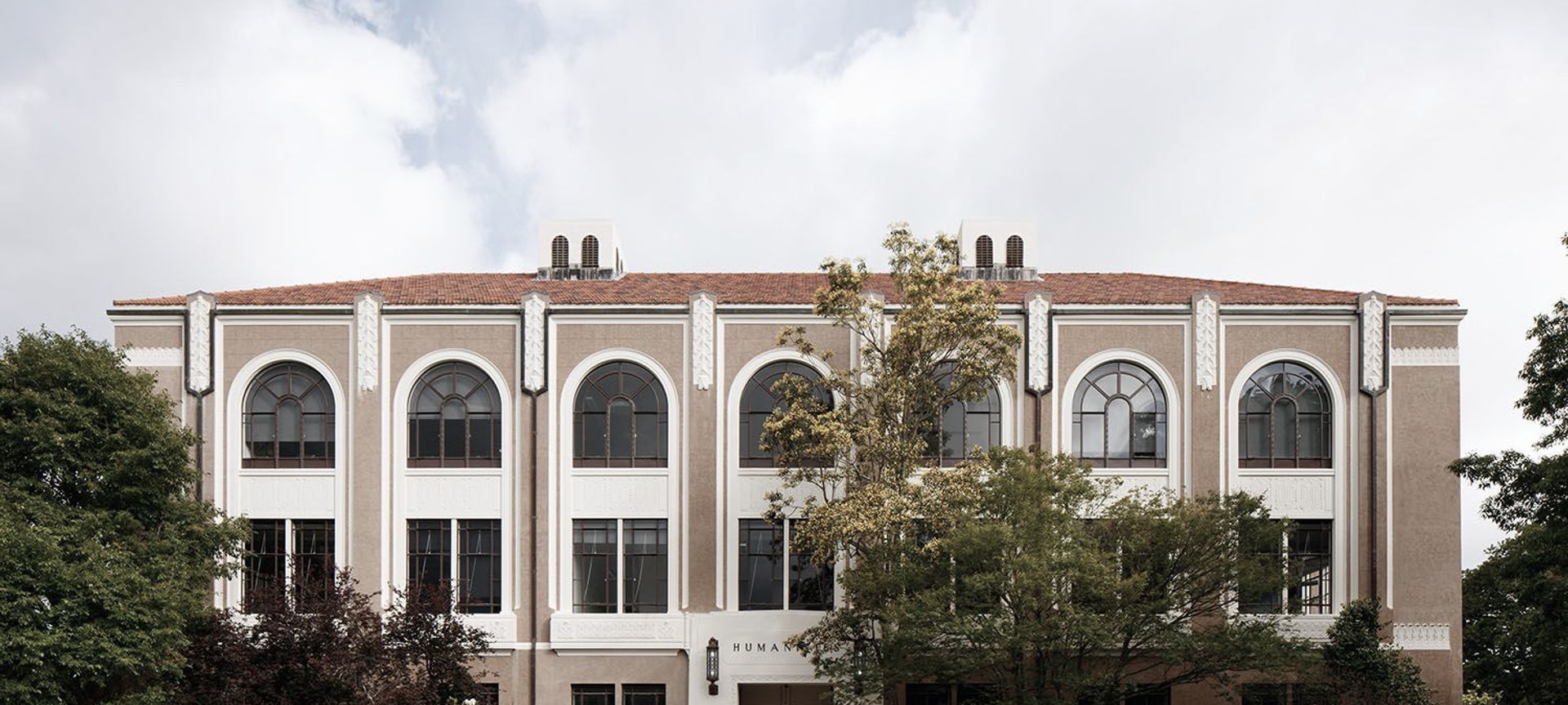 Sir Geoffrey Peren Building banner