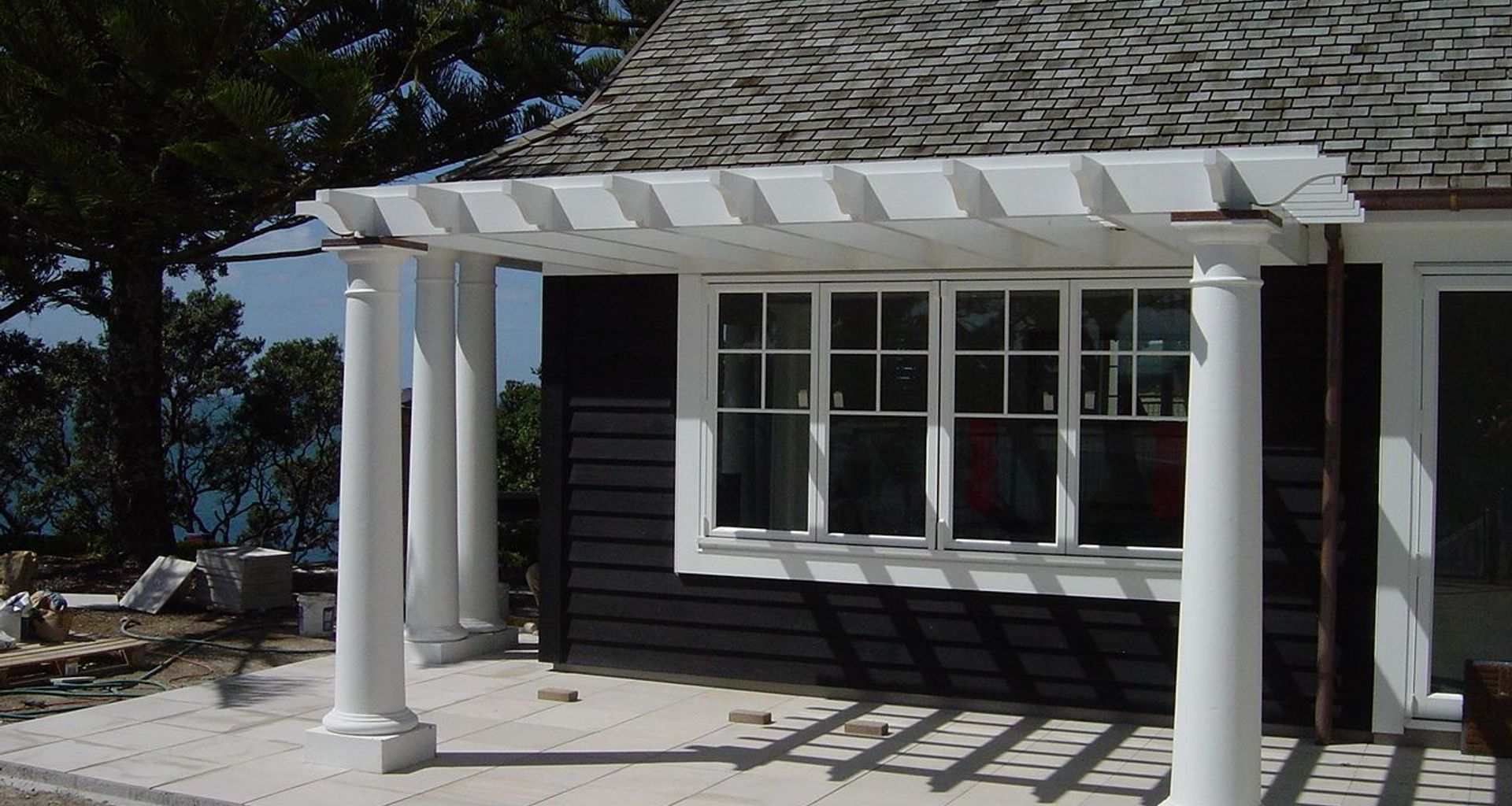 Pergola columns banner
