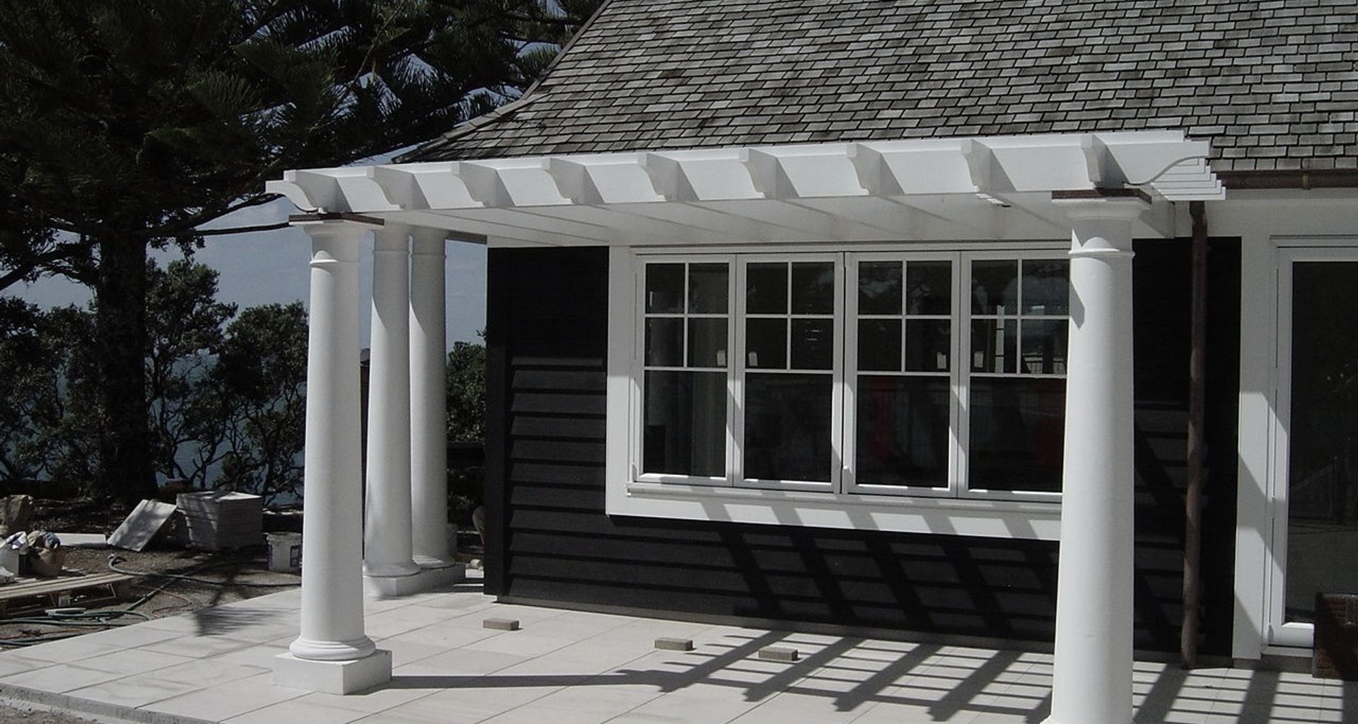Pergola columns banner