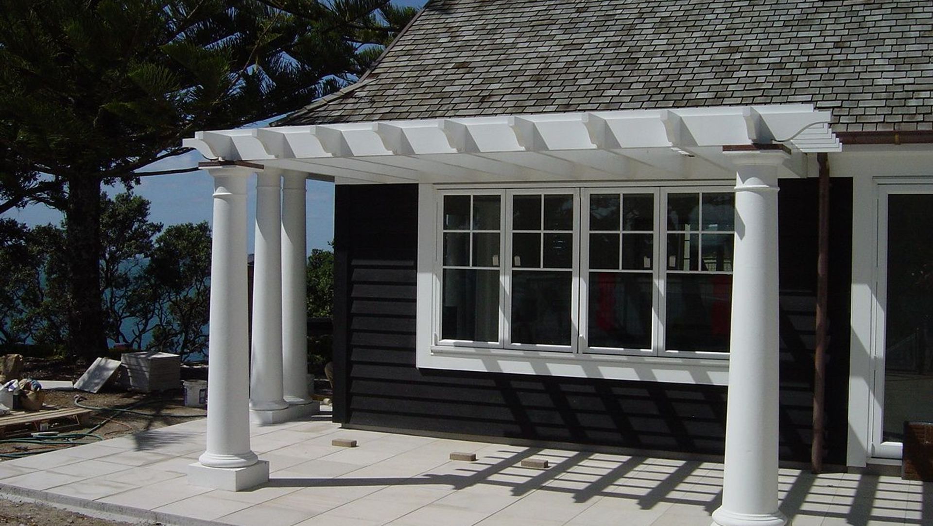 Pergola columns banner