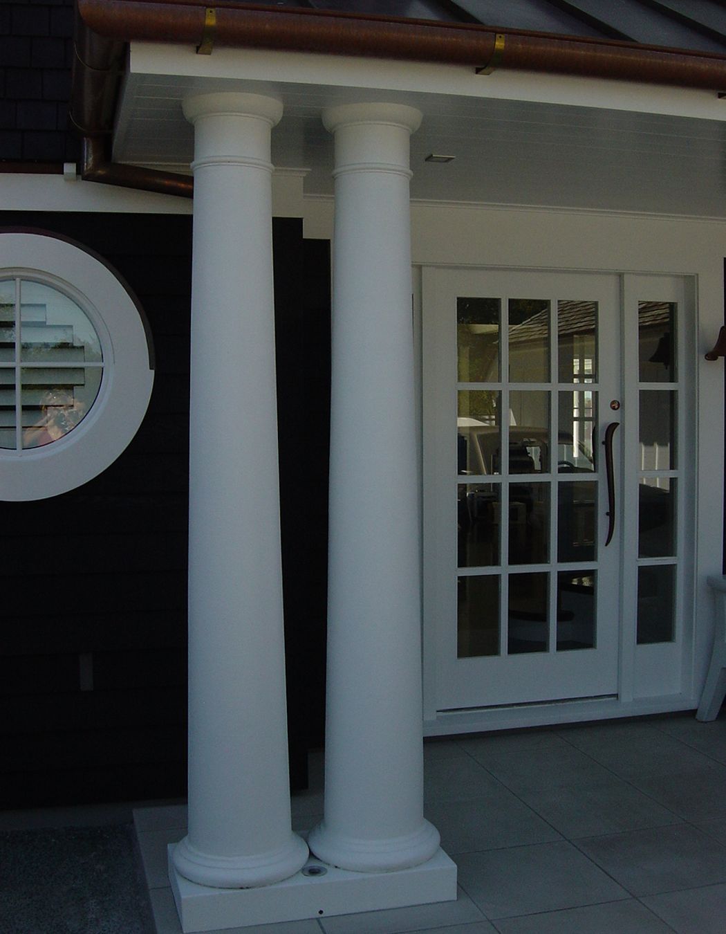 Pergola columns