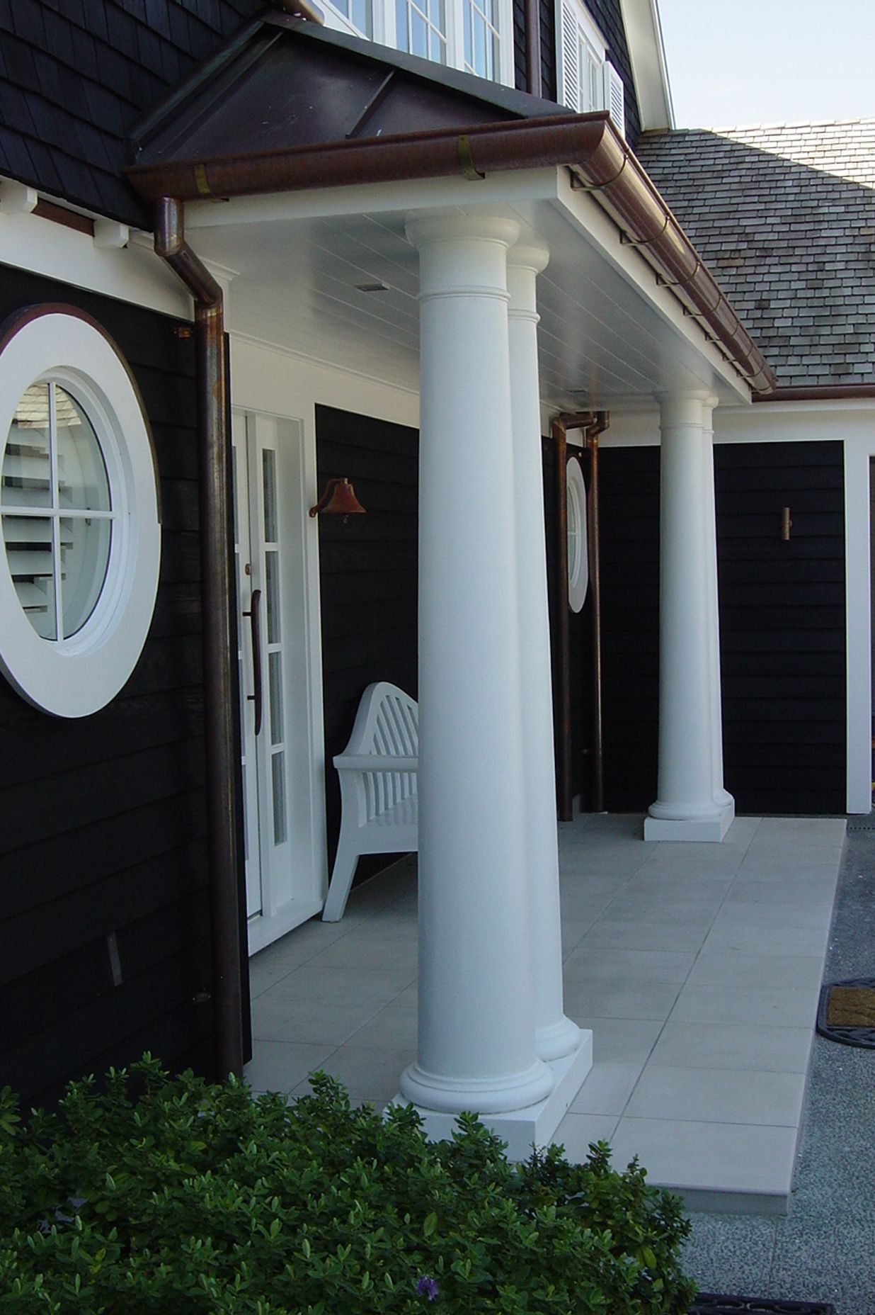 Pergola columns
