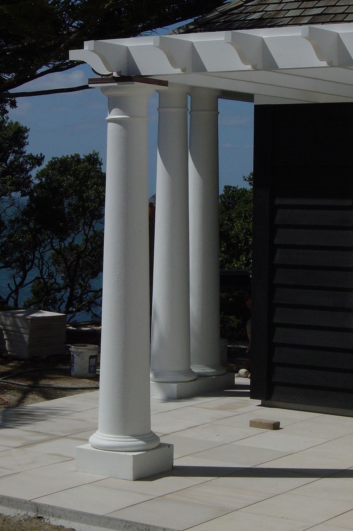 Pergola columns