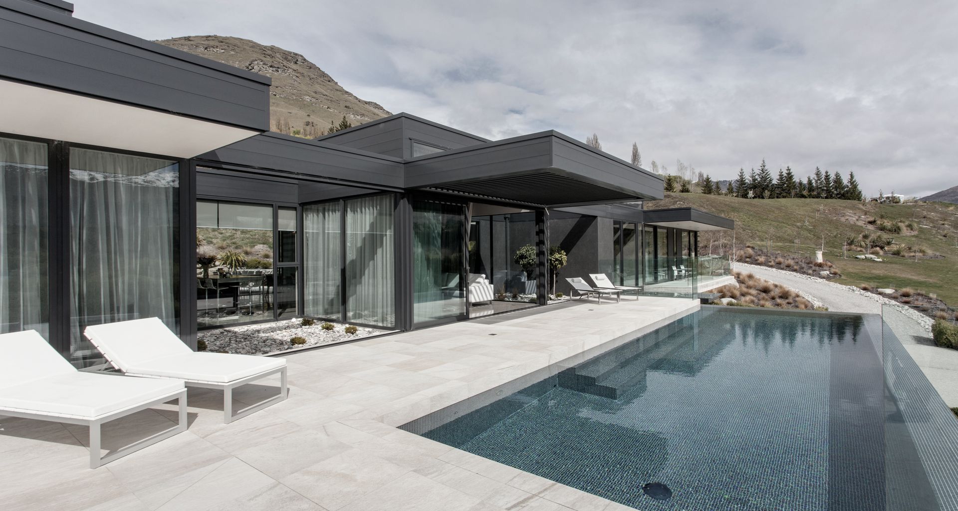 Queenstown Residence banner