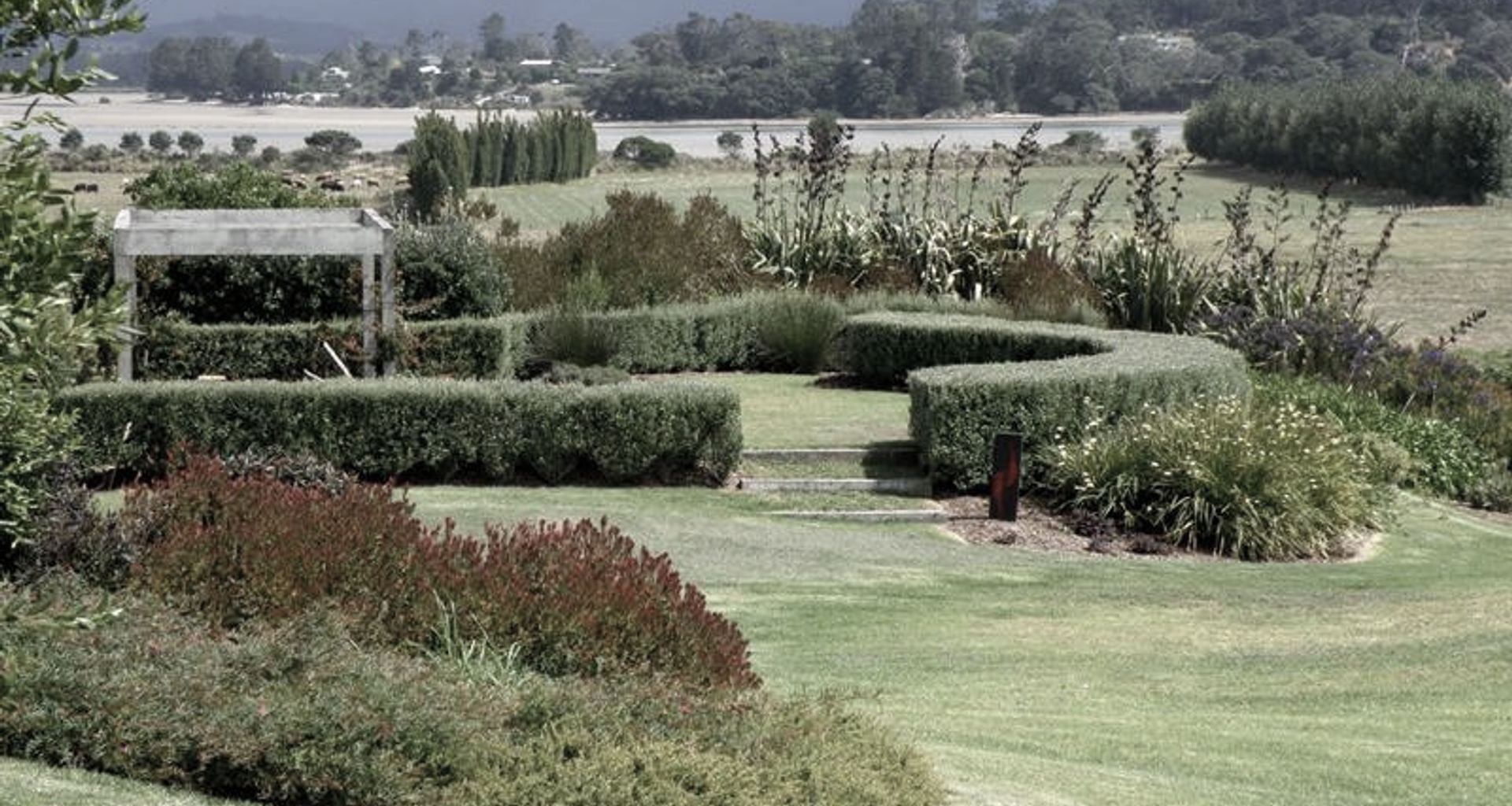Country Gardens banner