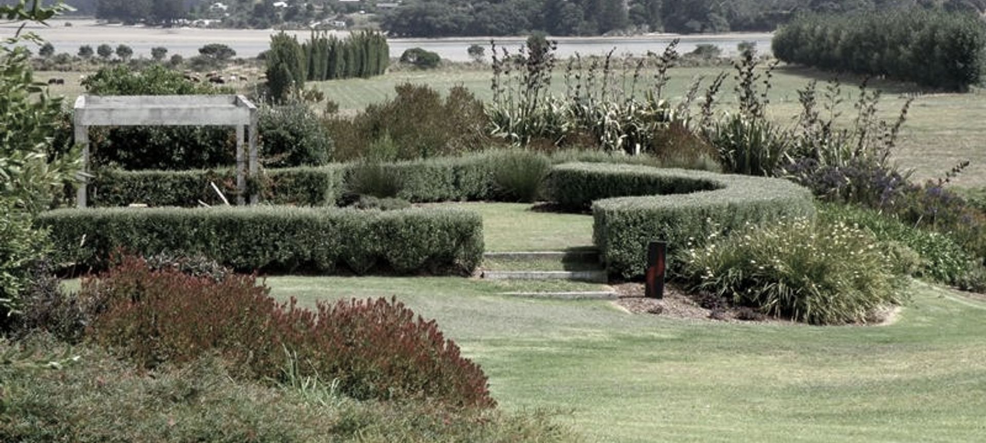 Country Gardens banner