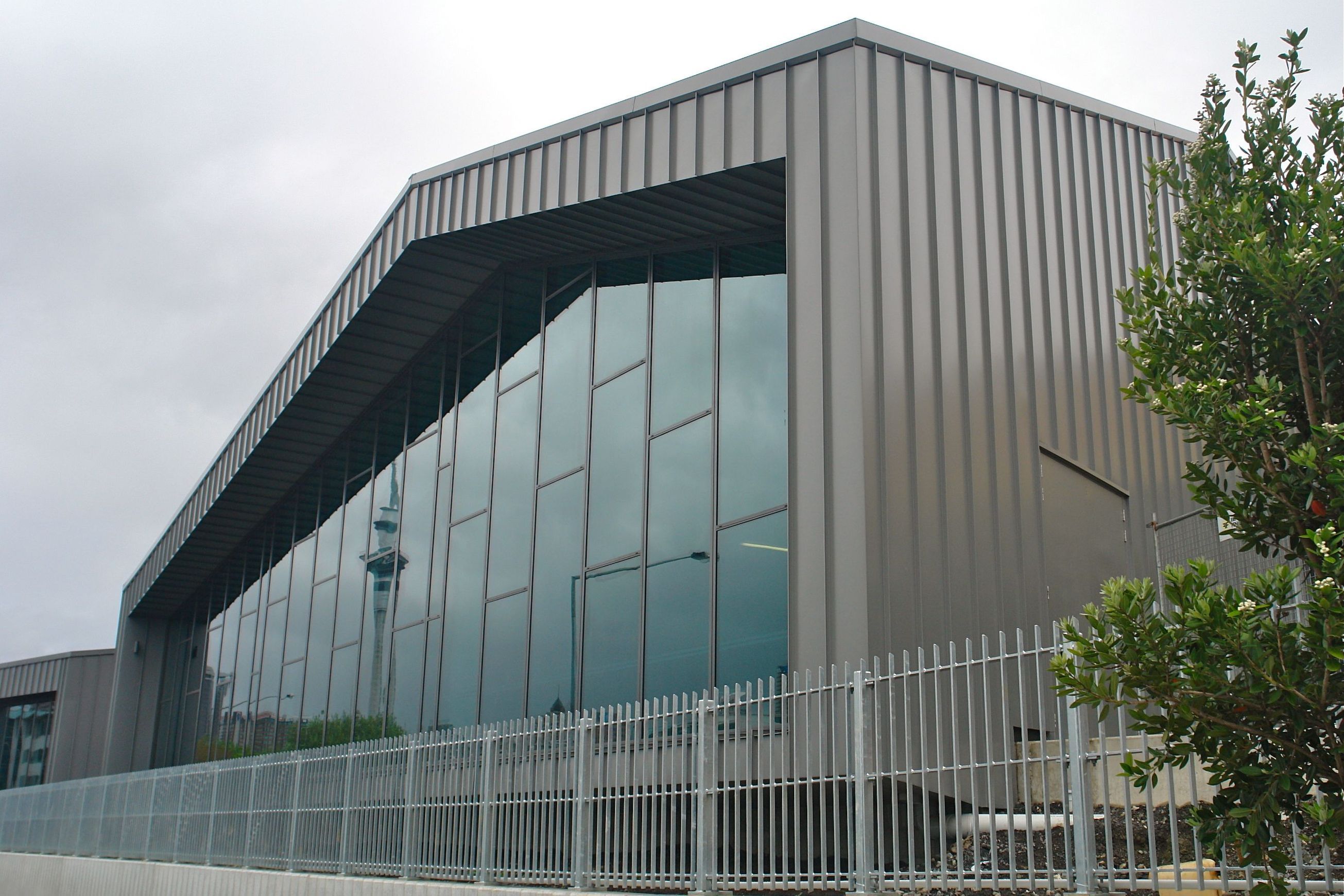 Smart Tray Standing Seam Metal Cladding