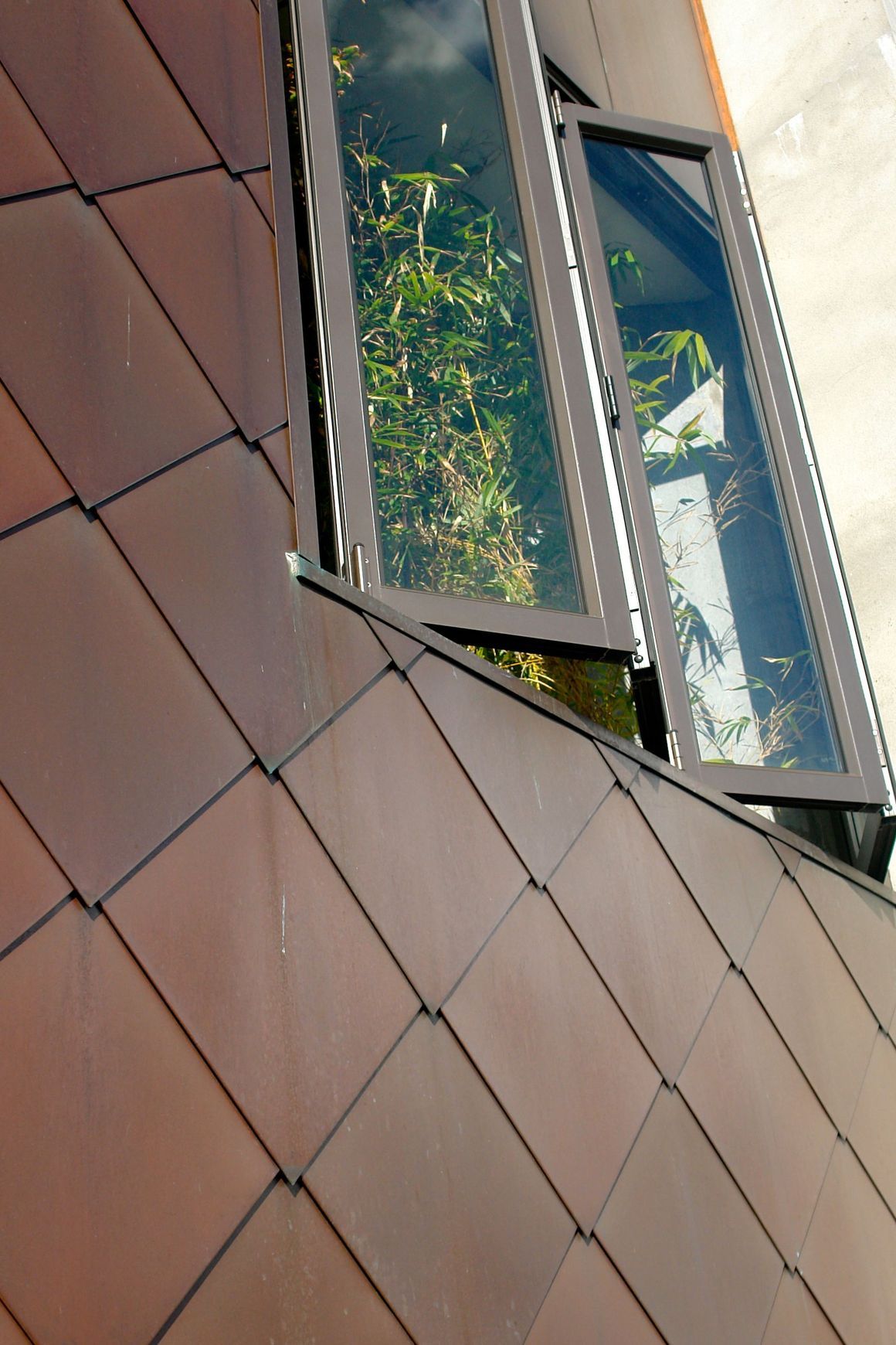Smart Tray Custom Cladding