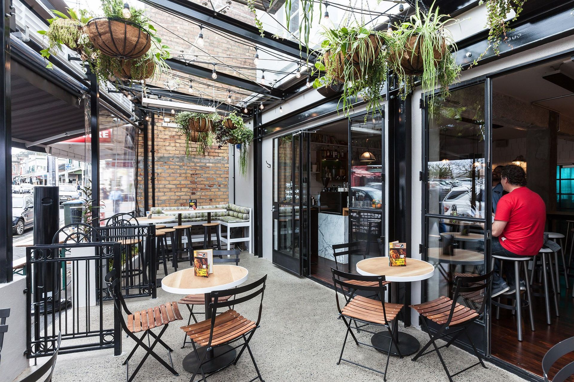 Scarlett Slimms & Lucky