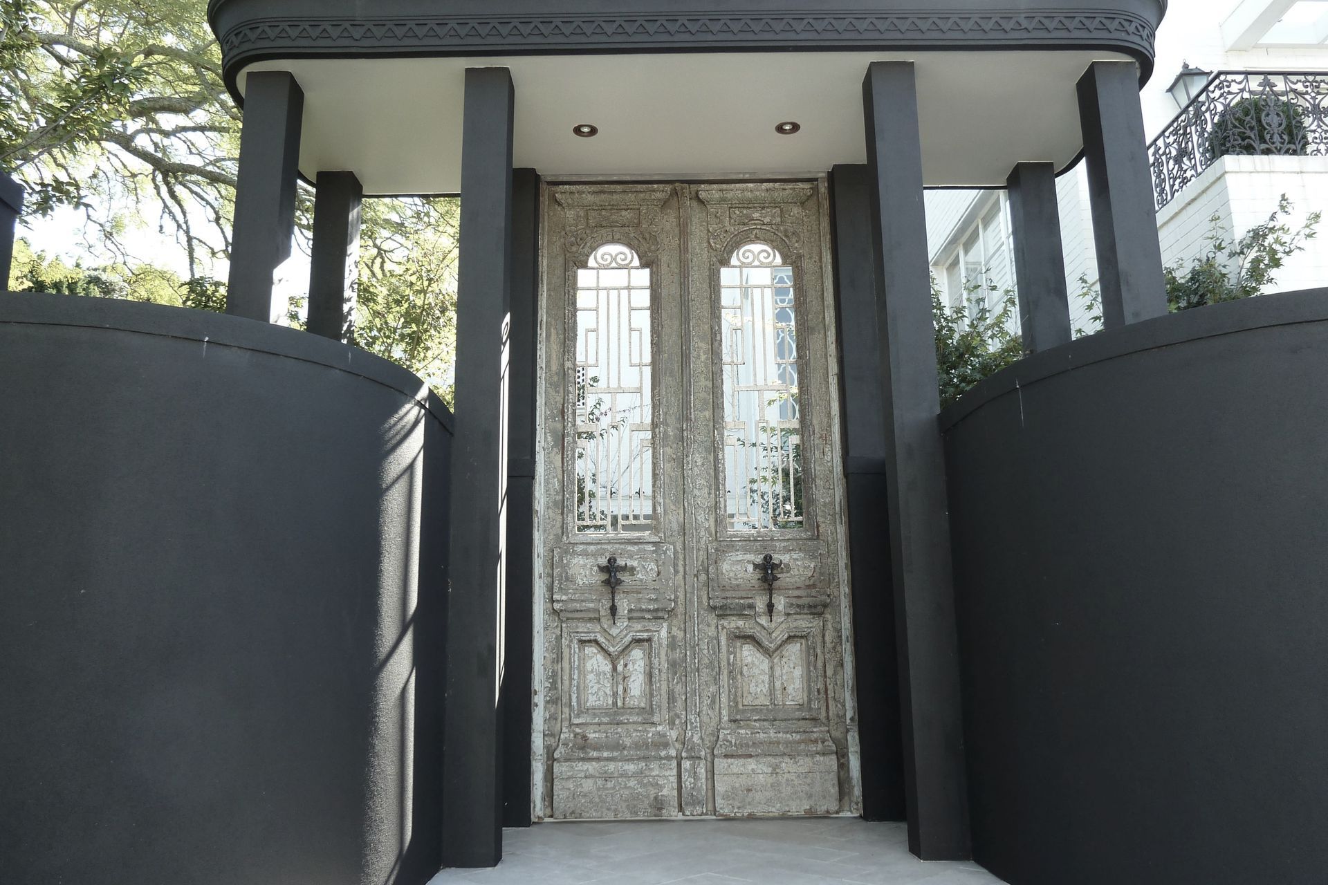 Street Entrance Auckland