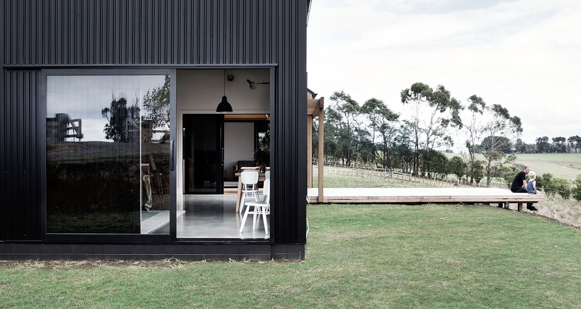 Modern Barn Form banner