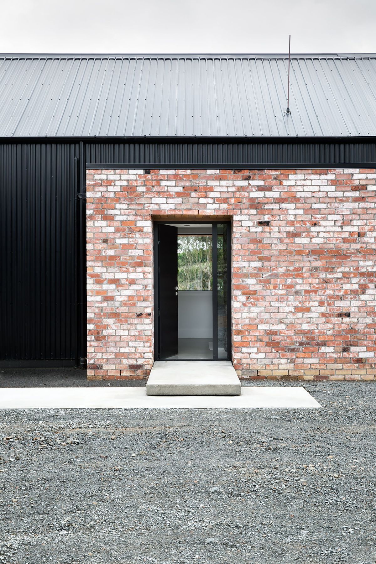 Modern Barn Form