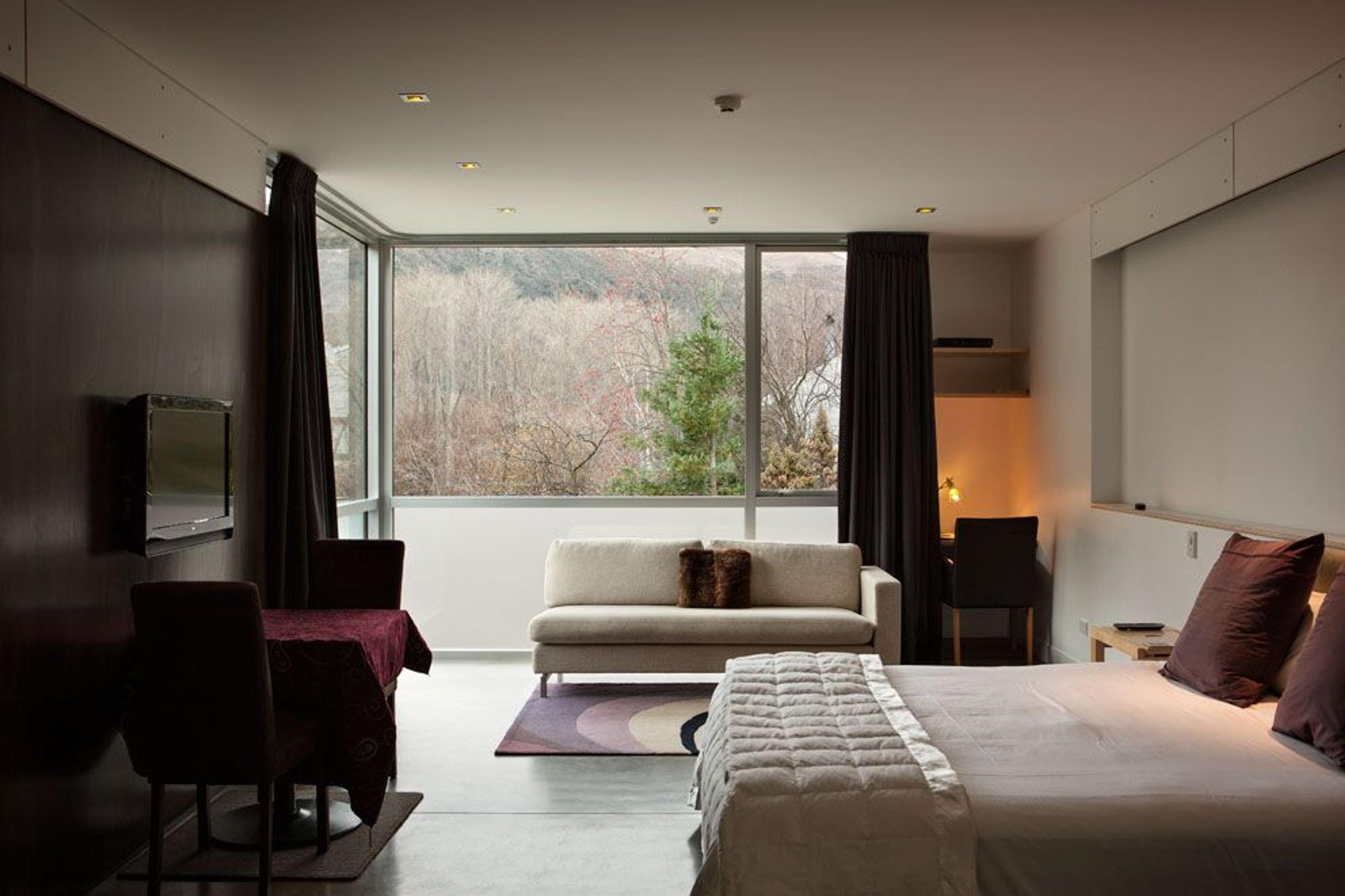 The Arrow Private Hotel