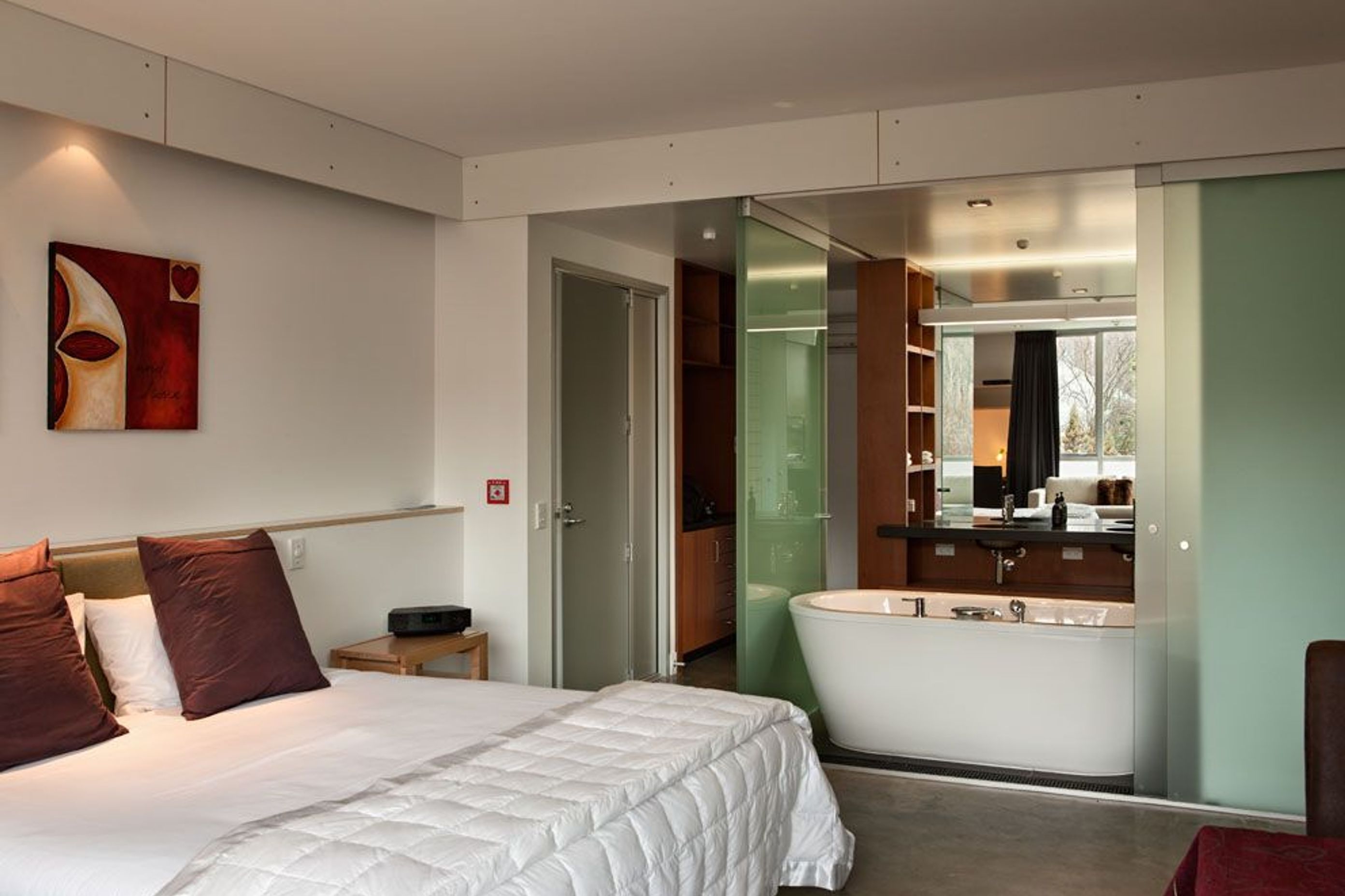 The Arrow Private Hotel