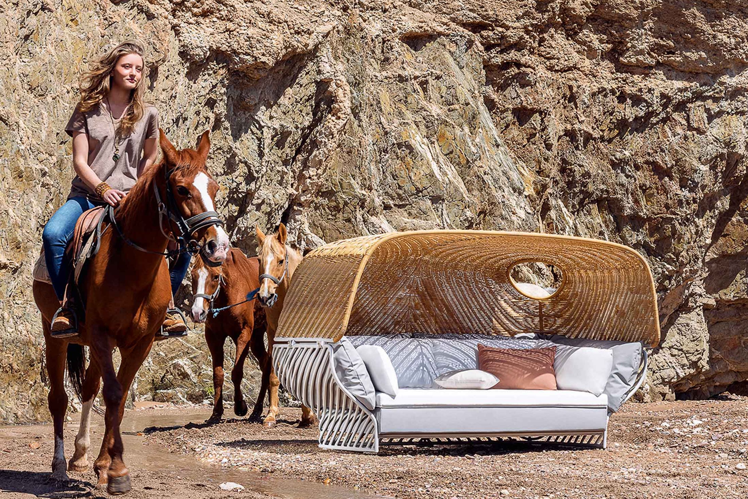 Tigmi Deep Sofa by Dedon