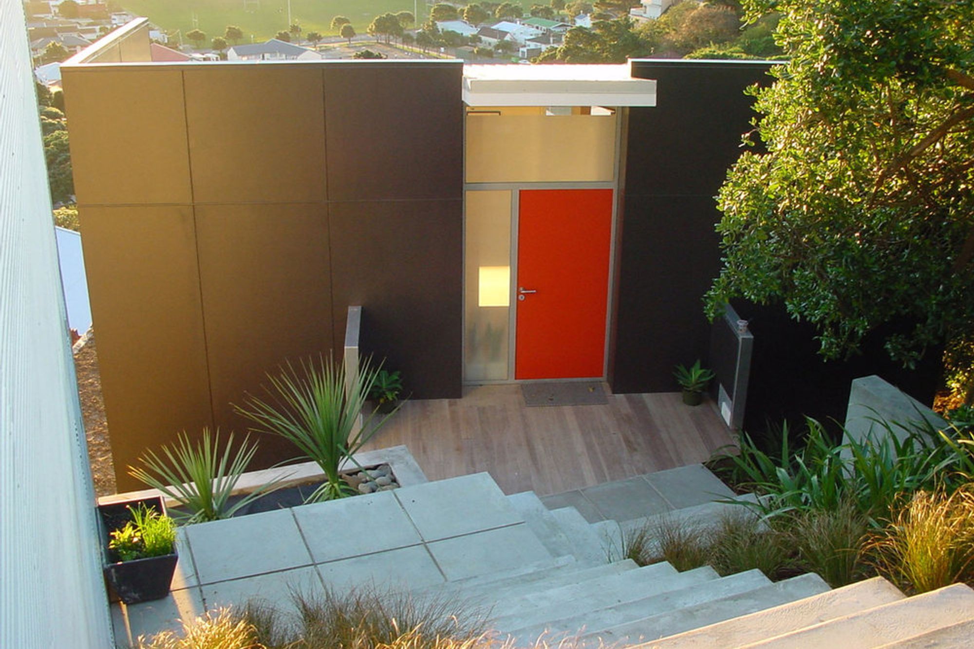 TOWNSEND HOUSE 2001