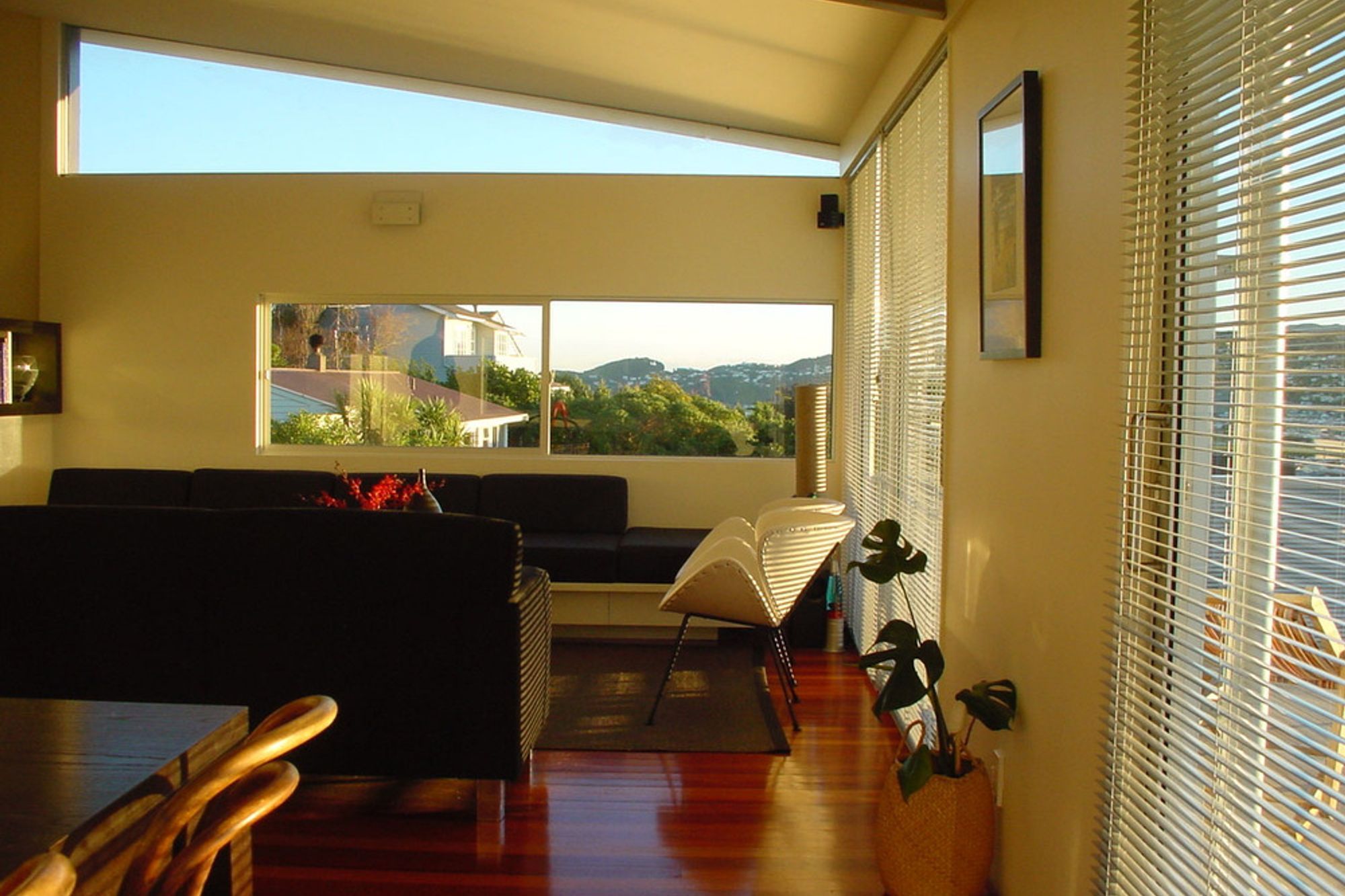 TOWNSEND HOUSE 2001