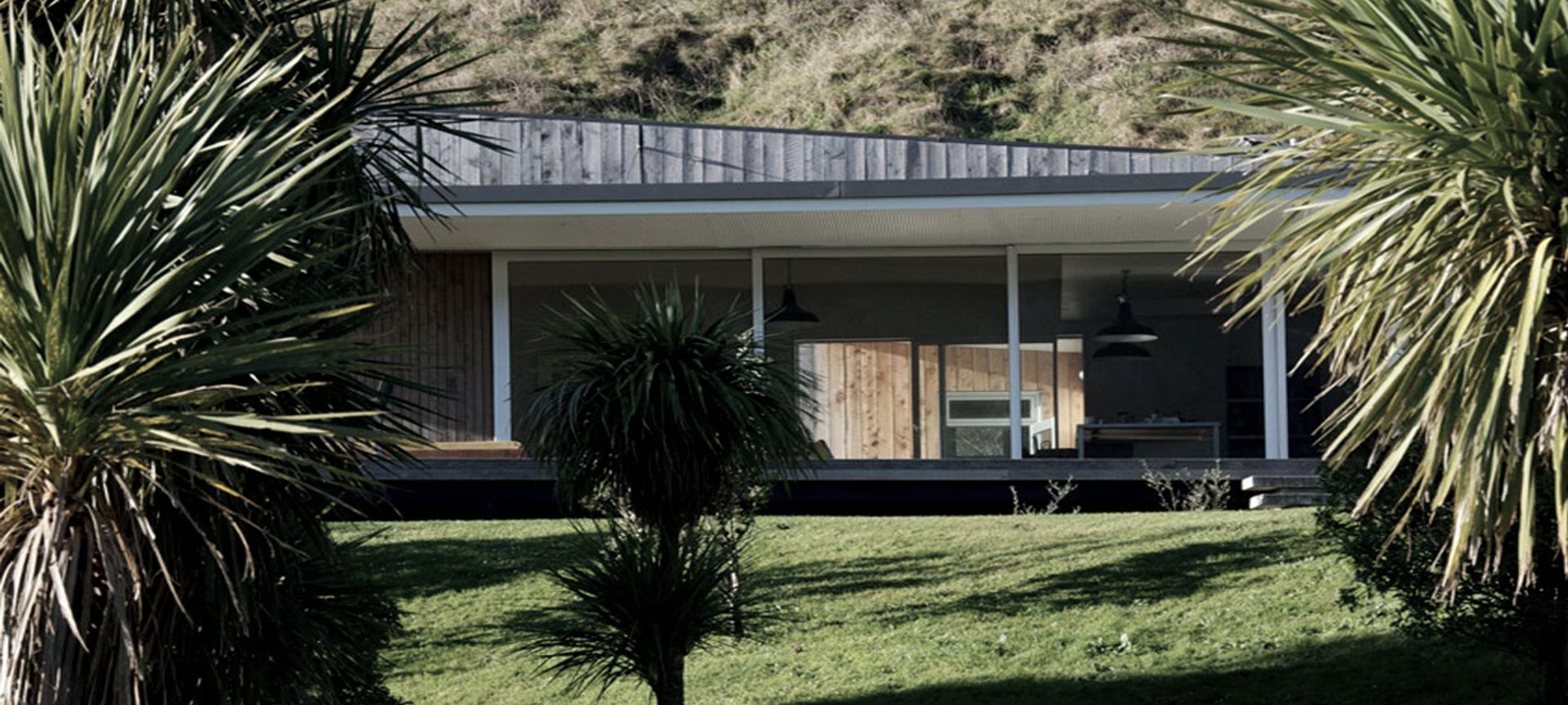 Waipatiki Beach House banner