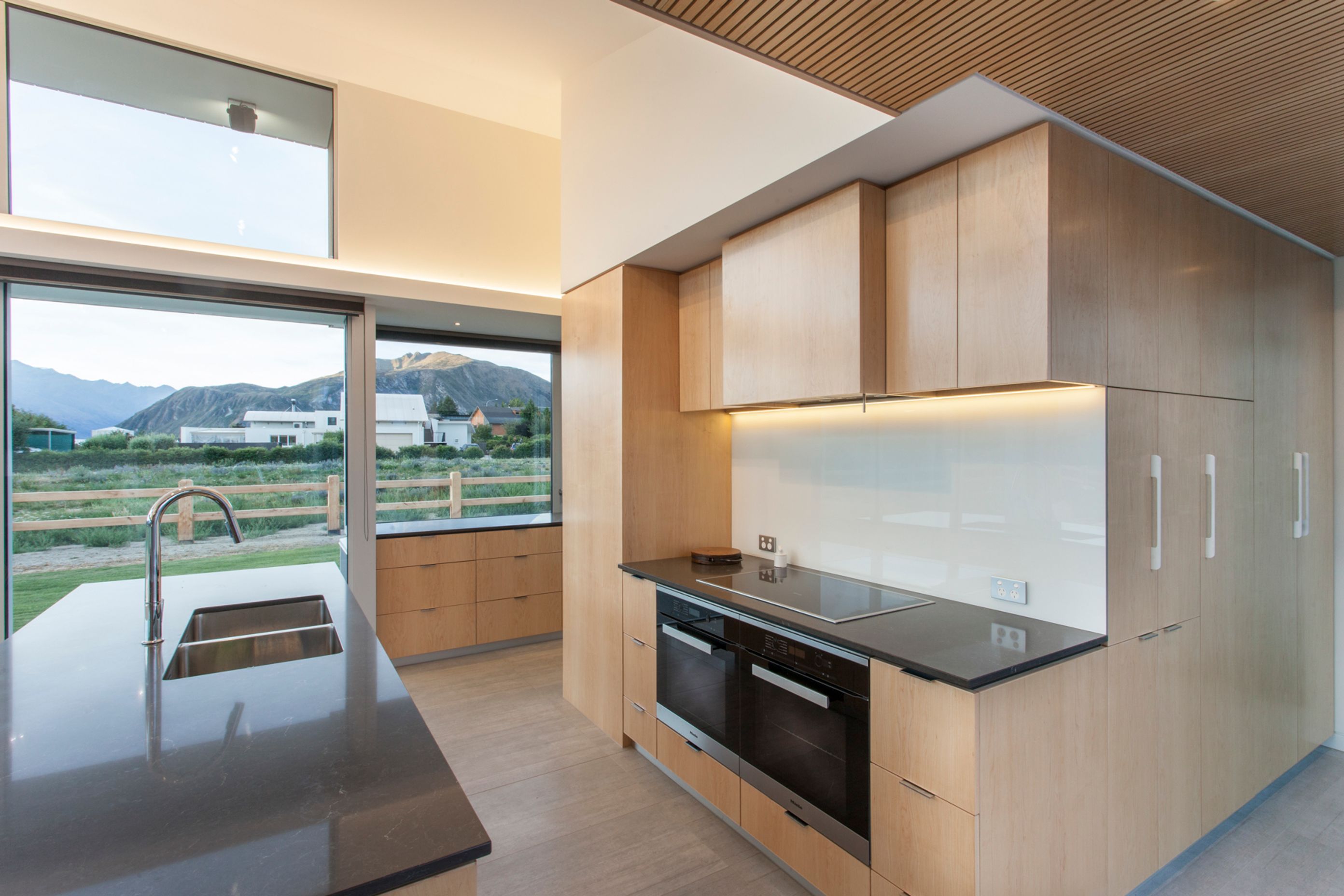  Wanaka Residence