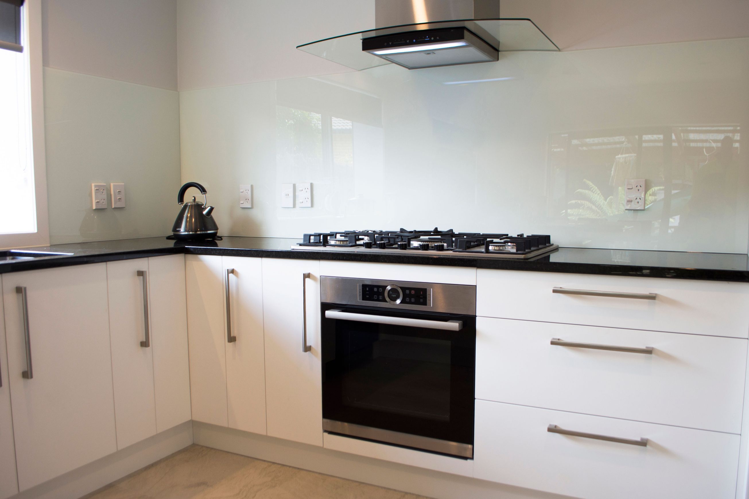 Haynes Glass Colour Glass Splashbacks