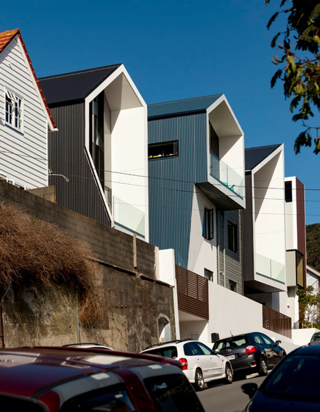 ZAVOS CORNER APARTMENTS 2015