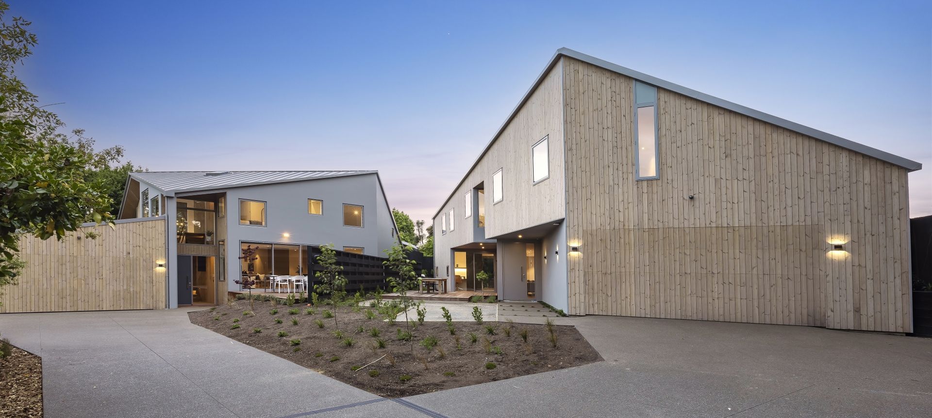 The Strowan Townhouses required a creative architectural vision and a deep understanding of the site’s unique constraints and potential.