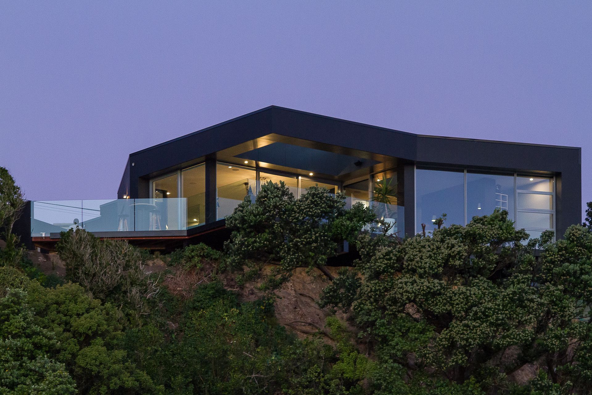 Provista Balustrade and Pool Fencing Systems use solutions that have been designed to comply with both residential and commercial building regulations.