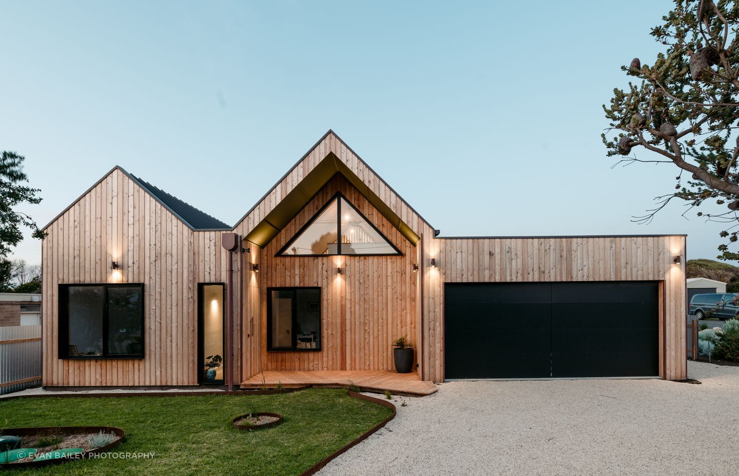 Sunahama No Koya – Japanese for 'Sandy Cabin' sits on the foreshore of South Australia’s Goolwa Beach.