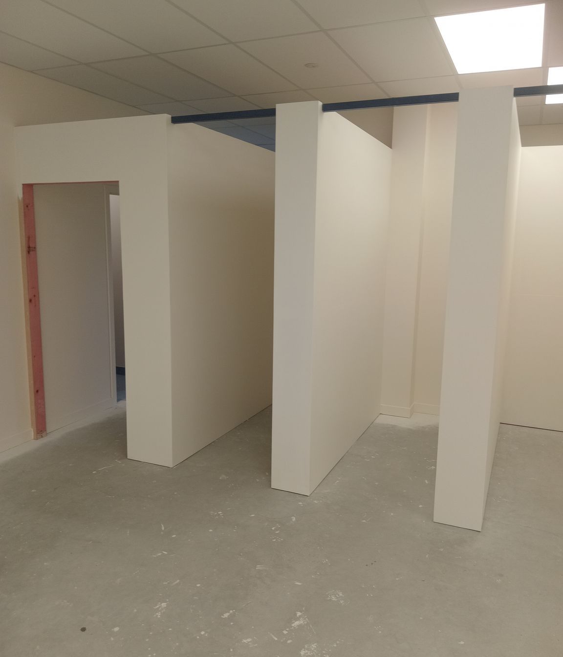 13-42-Thames-St-Oamaru-Caroline-Eve-Painting-the-changing-rooms-close-up-using-Resene-primer-SpaceCote-Low-Sheen-White-Colour-and-Quarter-Spanish-White-JDBuilders.jpg
