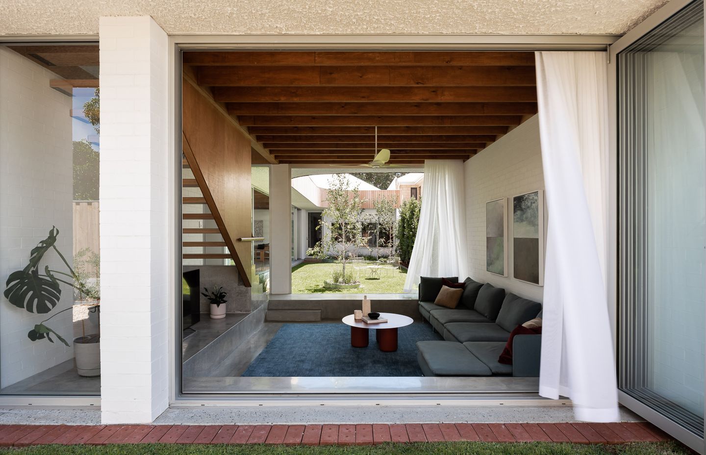 East Fremantle House by Nic Brunsdon | Photography by Dion Robeson